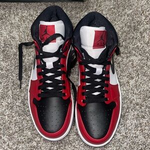 Brand new Jordan 1 Mid Chicago